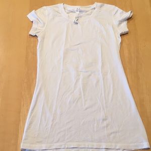 Lululemon white t-shirt, size 6